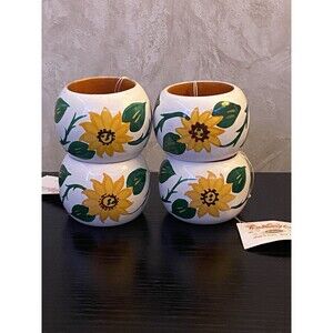 Town and Country Wooden sunflower Napkin Rings hand painted set of 4 NEW